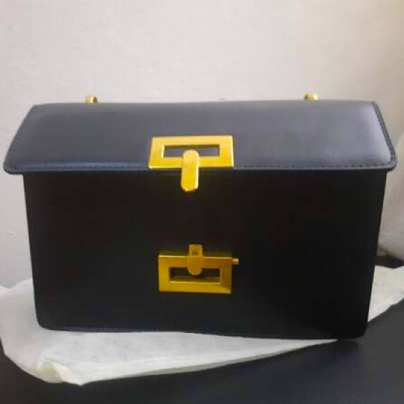 Eclipse (Black) Luxe Handbag with Gold Hardware NWT - Picture 5 of 6